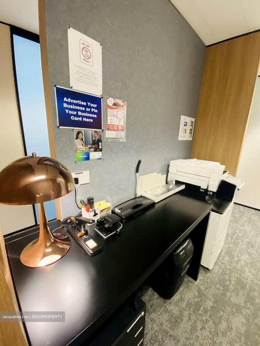 Gateway East (D7), Office #588617311